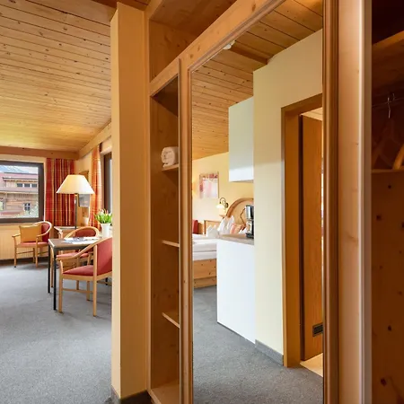 招待所 Gaestehaus Rottenspacher Kössen