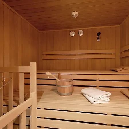 Gaestehaus Rottenspacher 招待所 3*