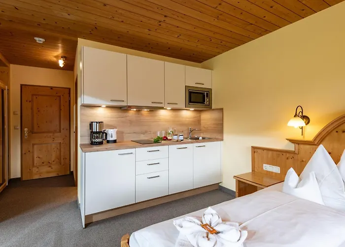 Gaestehaus Rottenspacher 3*