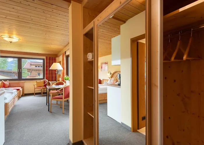 ゲストハウス Gaestehaus Rottenspacher ケセン