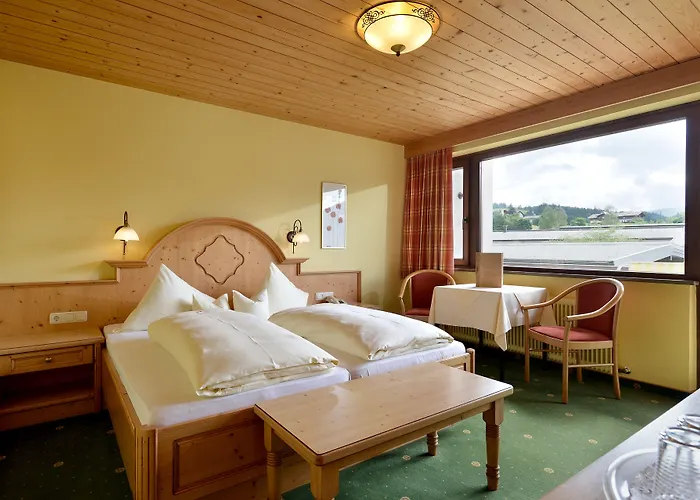 ゲストハウス Gaestehaus Rottenspacher 3*