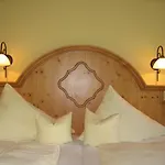 Gaestehaus Rottenspacher בית הארחה קוסן